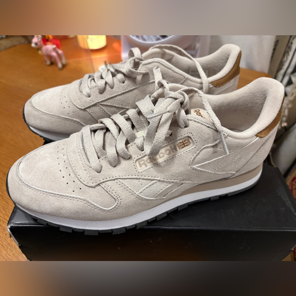 Special edition/collaboration (Unisex) SNS Reebok Classic